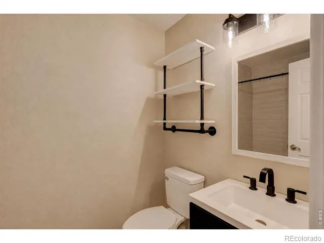 308 Medinah Avenue Johnstown, CO 80534