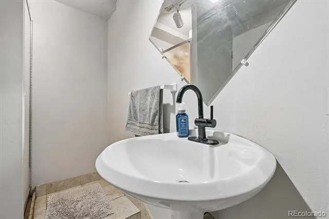 641 Badding Drive Thornton, CO 80229
