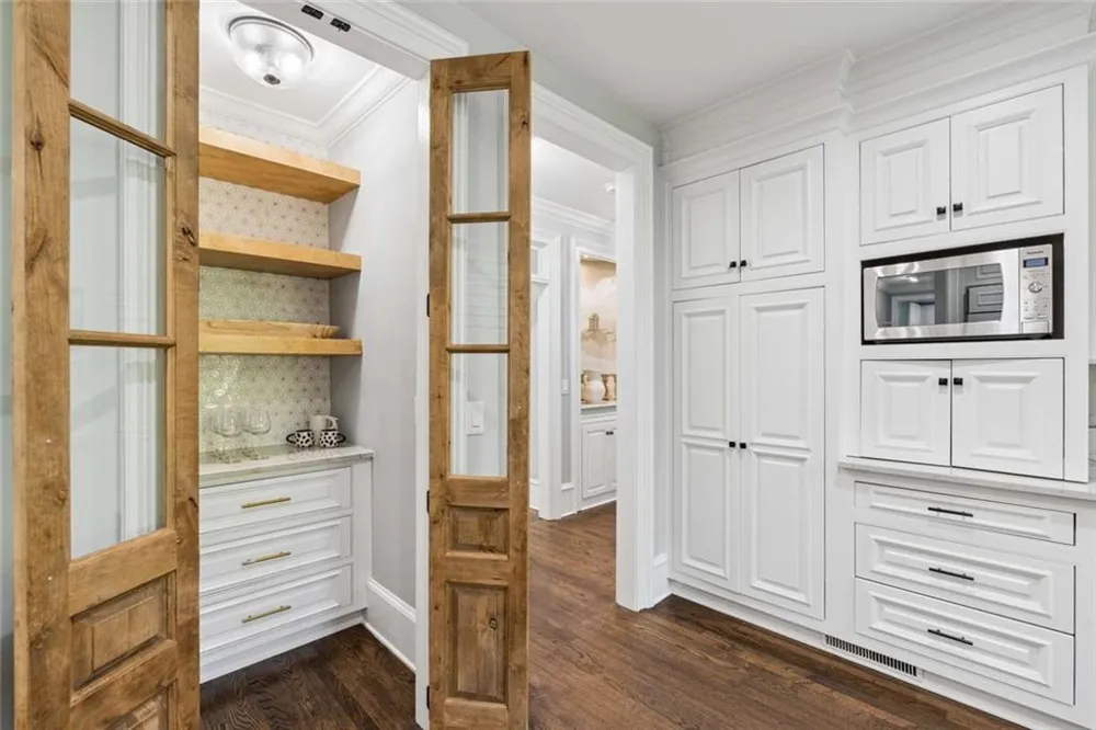 3977 Merriweather Woods Johns Creek, GA 30022