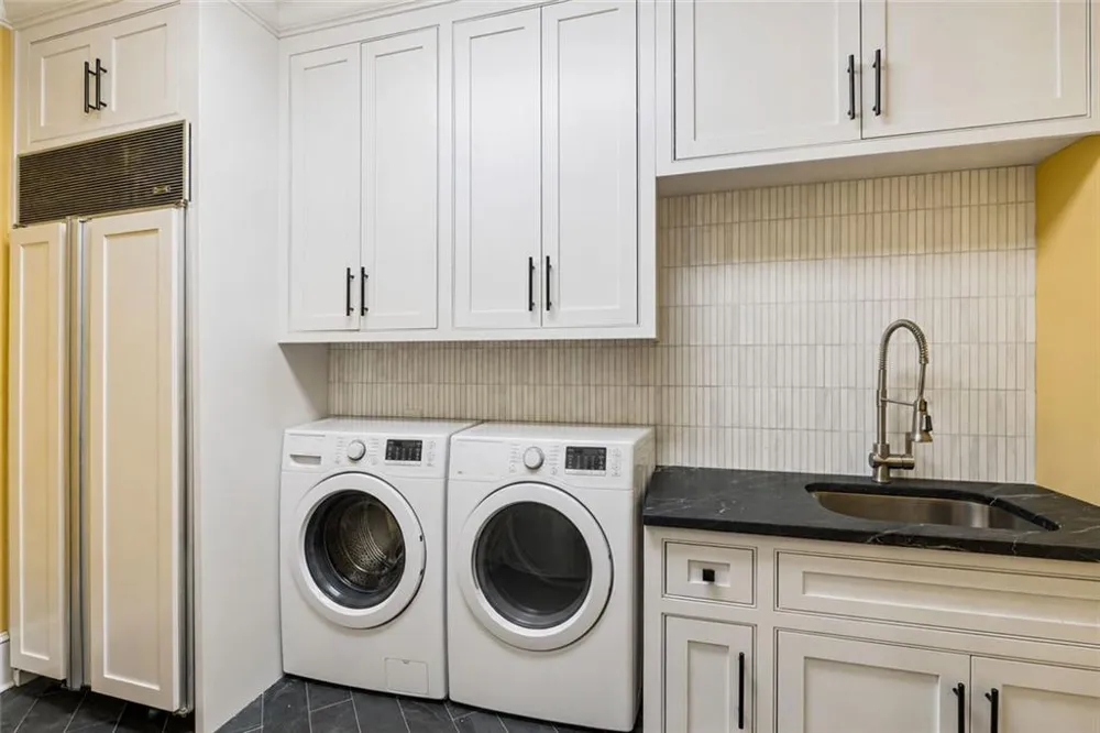 3977 Merriweather Woods Johns Creek, GA 30022