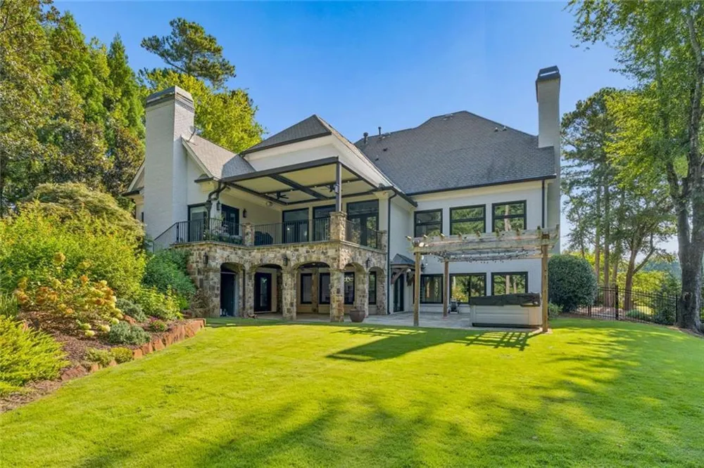 3977 Merriweather Woods Johns Creek, GA 30022