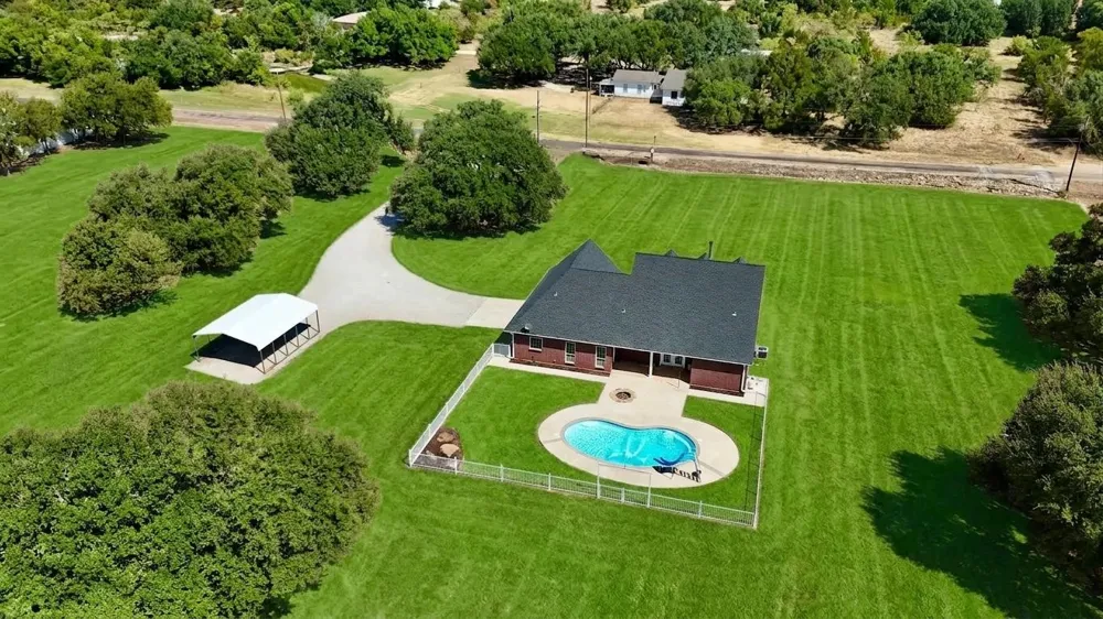 3519 Longhorn Lane Brownwood, TX 76801