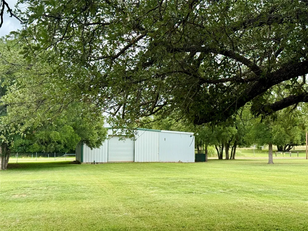3519 Longhorn Lane Brownwood, TX 76801