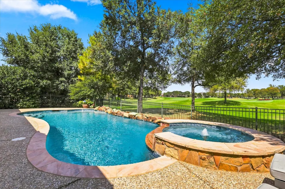 9355 Blanco Drive Lantana, TX 76226