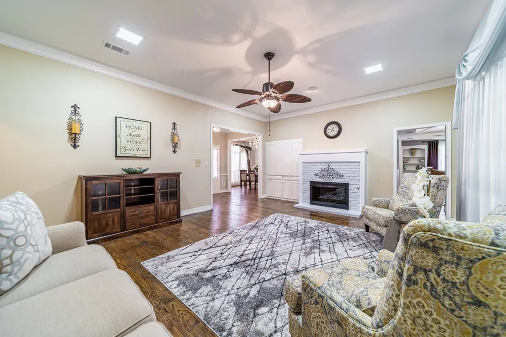 3305 Eisenhower Lane Plano, TX 75023