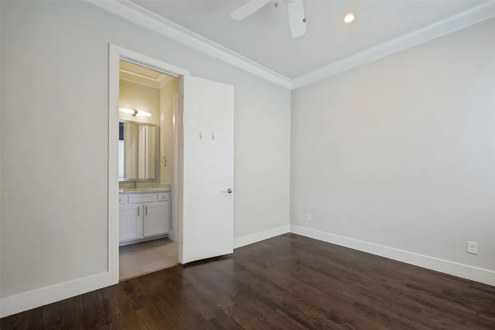 212 Foch Street Fort Worth, TX 76107