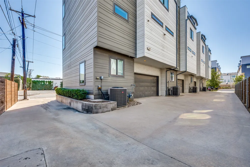 212 Foch Street Fort Worth, TX 76107