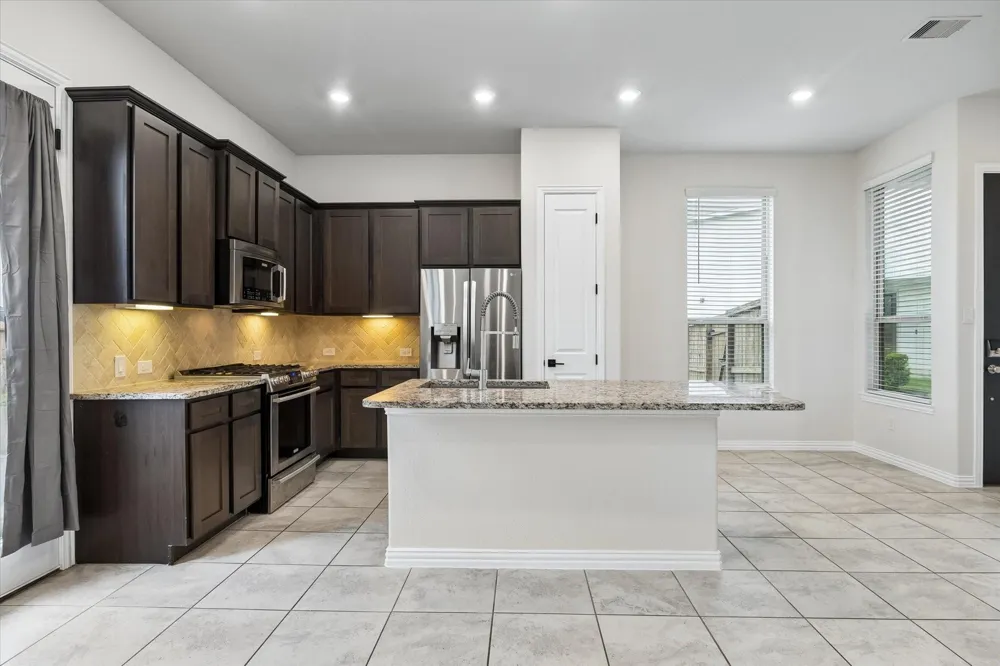 1606 Ryon Falls Drive Richmond, TX 77469