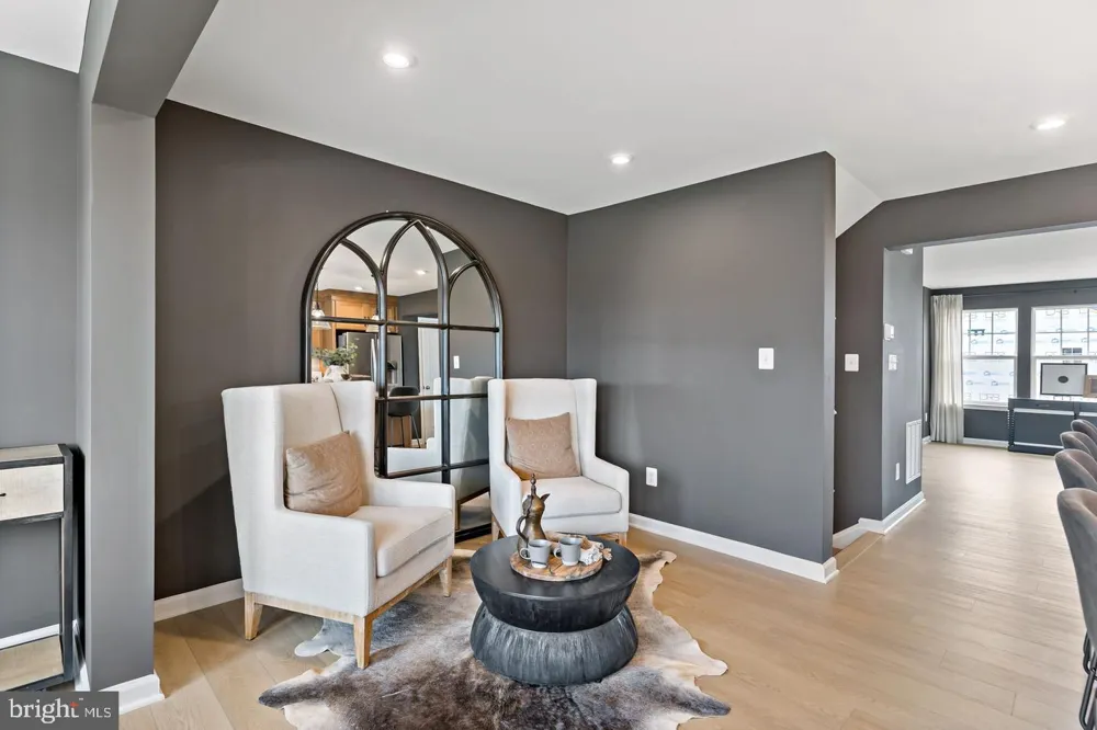 PADDLEFISH ROAD Inwood, WV 25428
