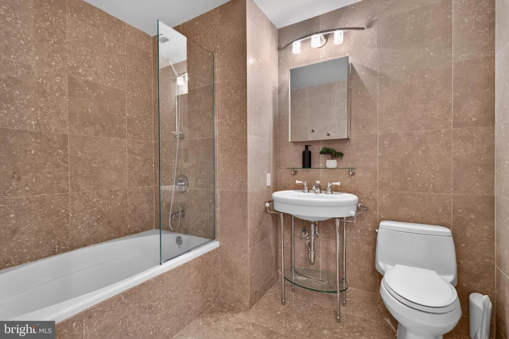 1700 KALORAMA ROAD NW #311 Washington, DC 20009