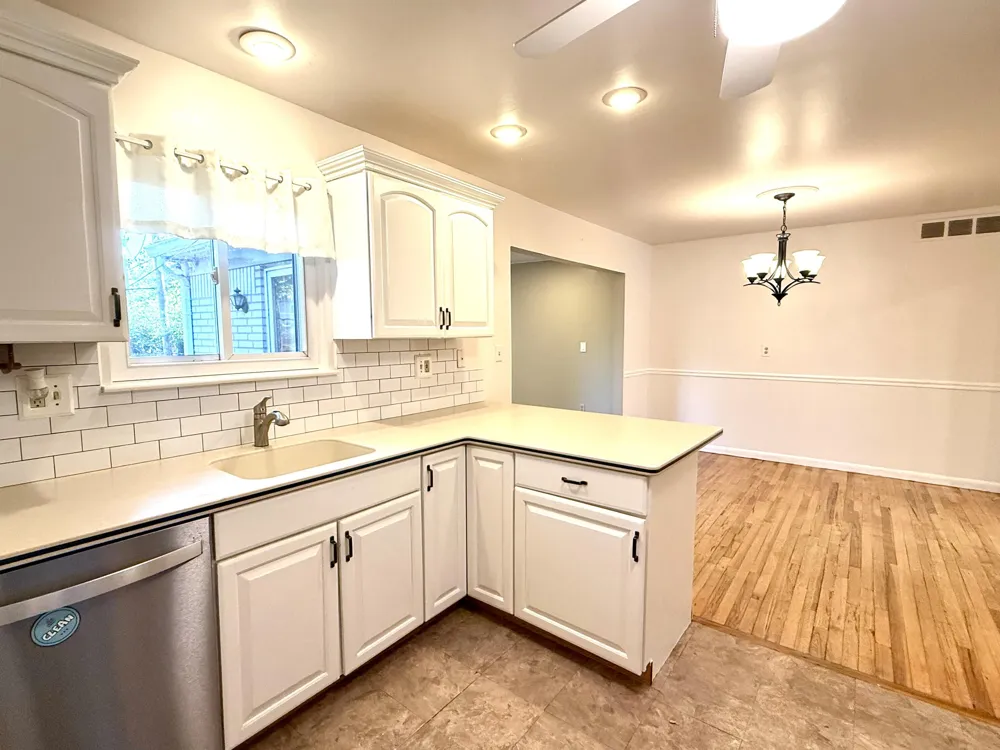30215 Stockton Avenue Farmington Hills, MI 48336