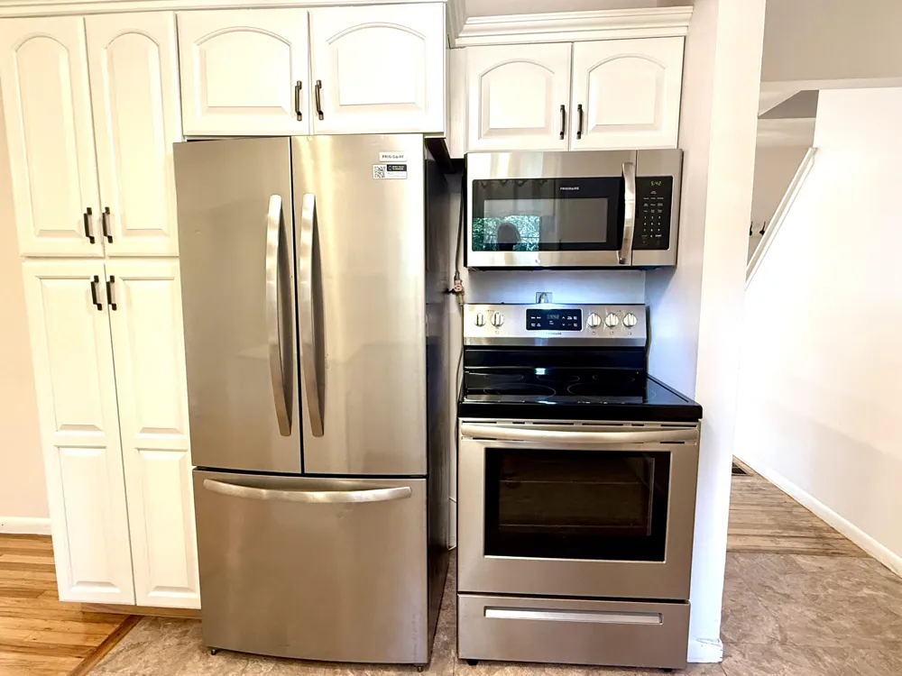 30215 Stockton Avenue Farmington Hills, MI 48336