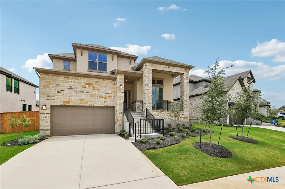 253 Prickly Poppy Loop Kyle, TX 78640