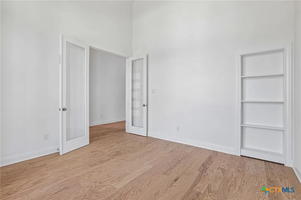 253 Prickly Poppy Loop Kyle, TX 78640