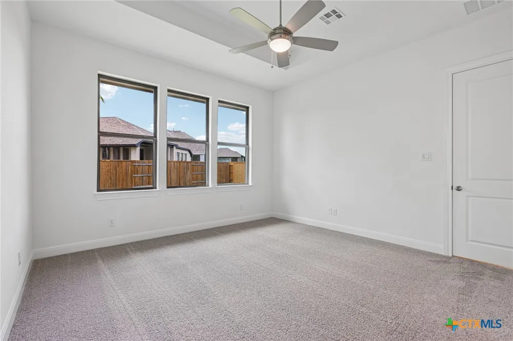 253 Prickly Poppy Loop Kyle, TX 78640