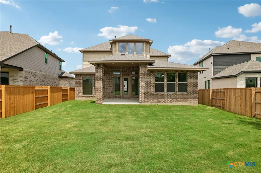 253 Prickly Poppy Loop Kyle, TX 78640
