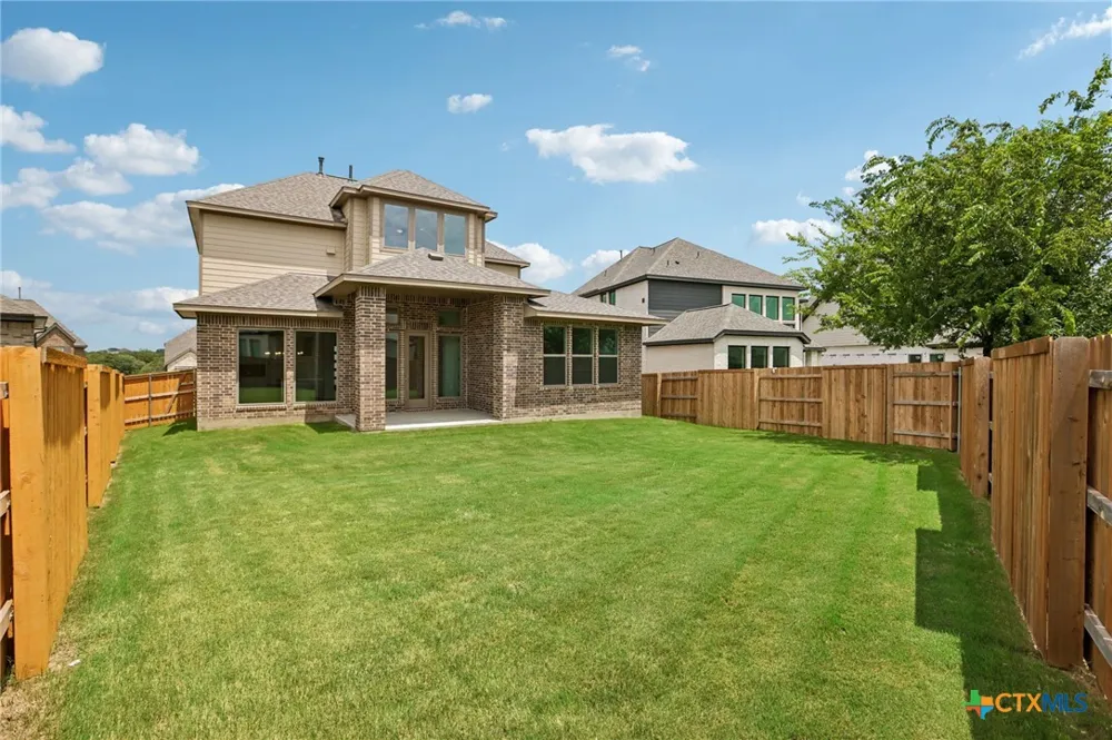 253 Prickly Poppy Loop Kyle, TX 78640