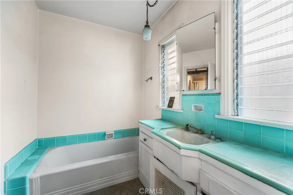 2312 30th Street Santa Monica, CA 90405