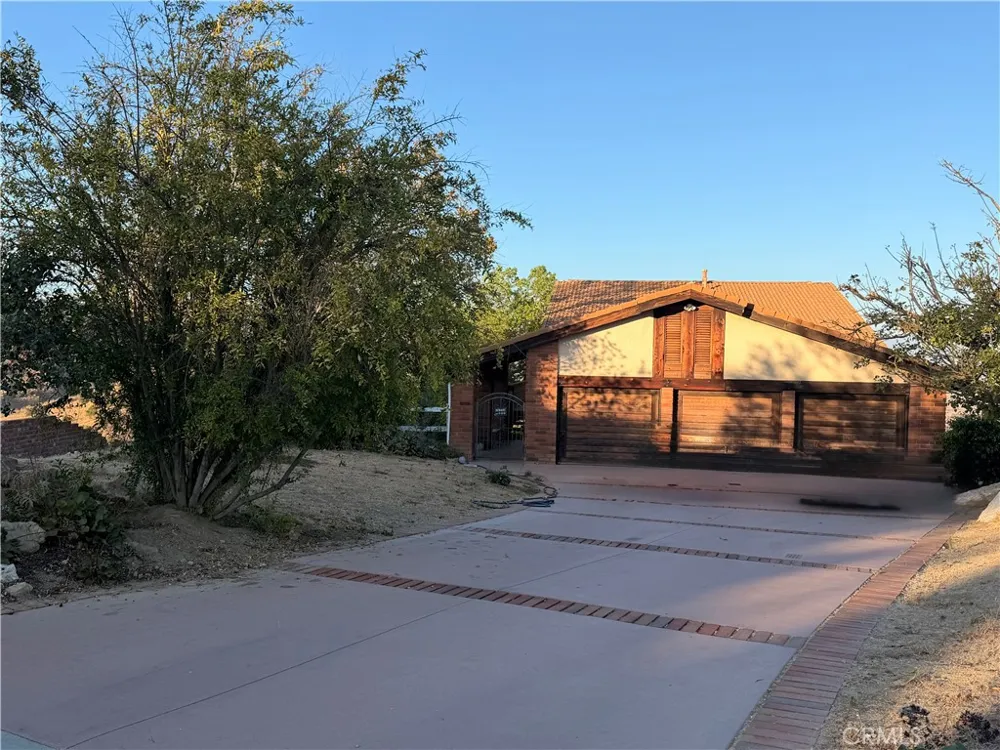 28 Wrangler Lane Bell Canyon, CA 91307