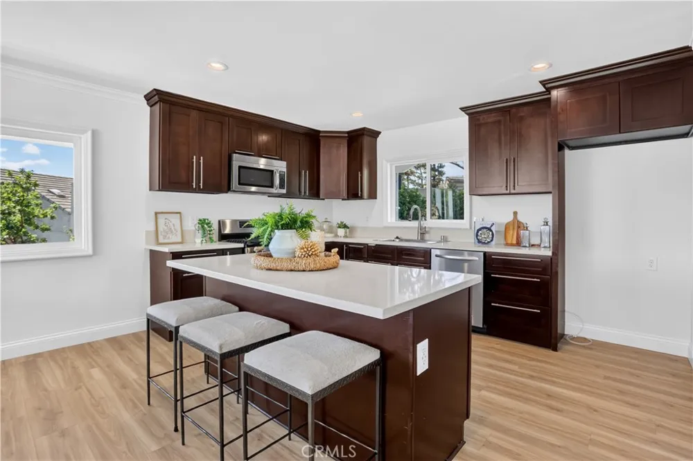 18702 Mesa Villa Park, CA 92861
