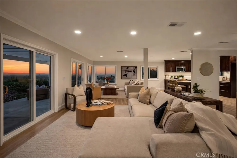 18702 Mesa Villa Park, CA 92861