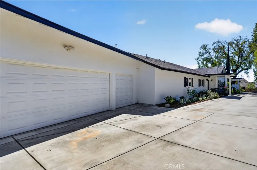18702 Mesa Villa Park, CA 92861