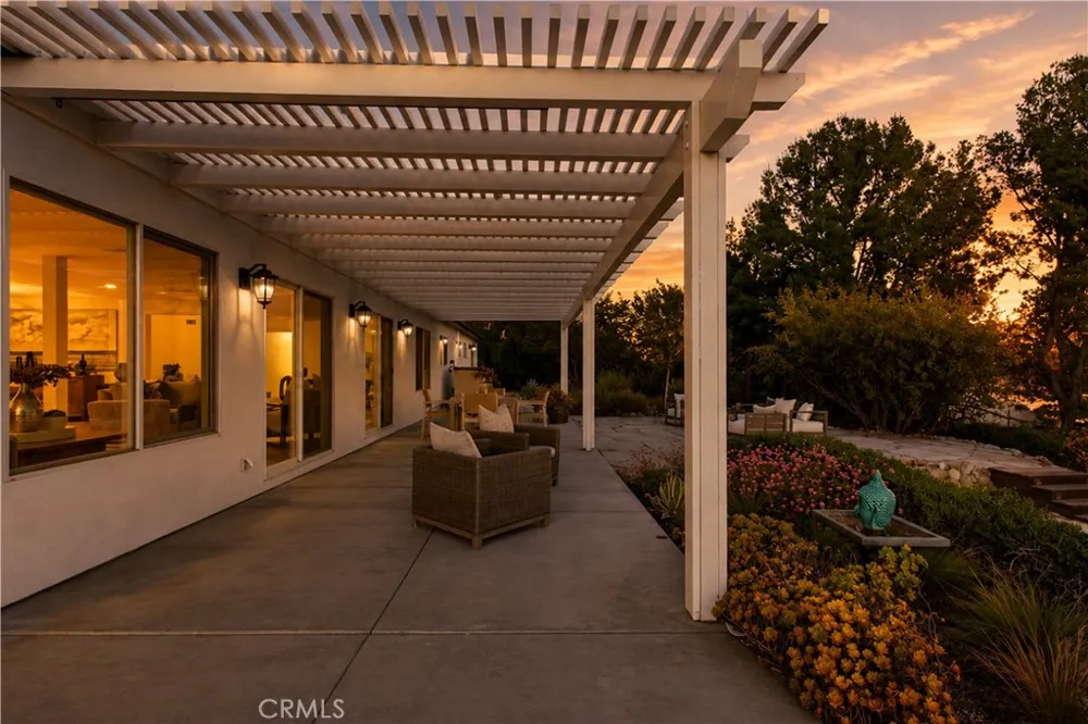 18702 Mesa Villa Park, CA 92861