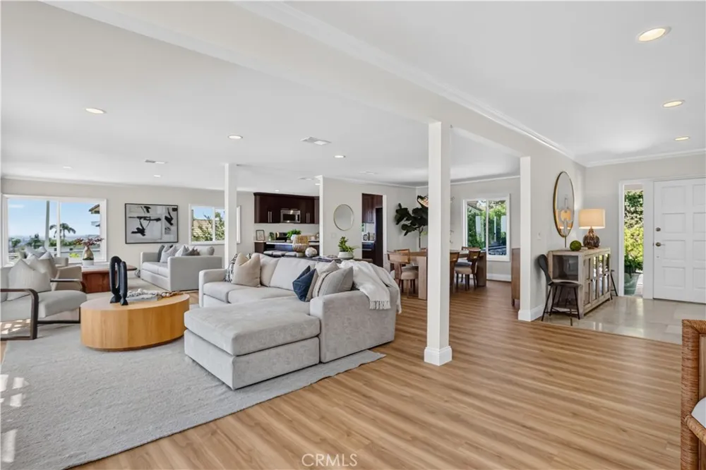 18702 Mesa Villa Park, CA 92861