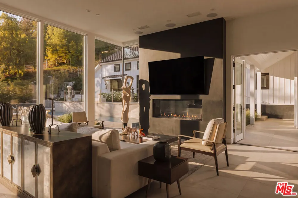25057 Lewis And Clark Road Hidden Hills, CA 91302