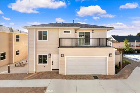650 Grand Avenue W