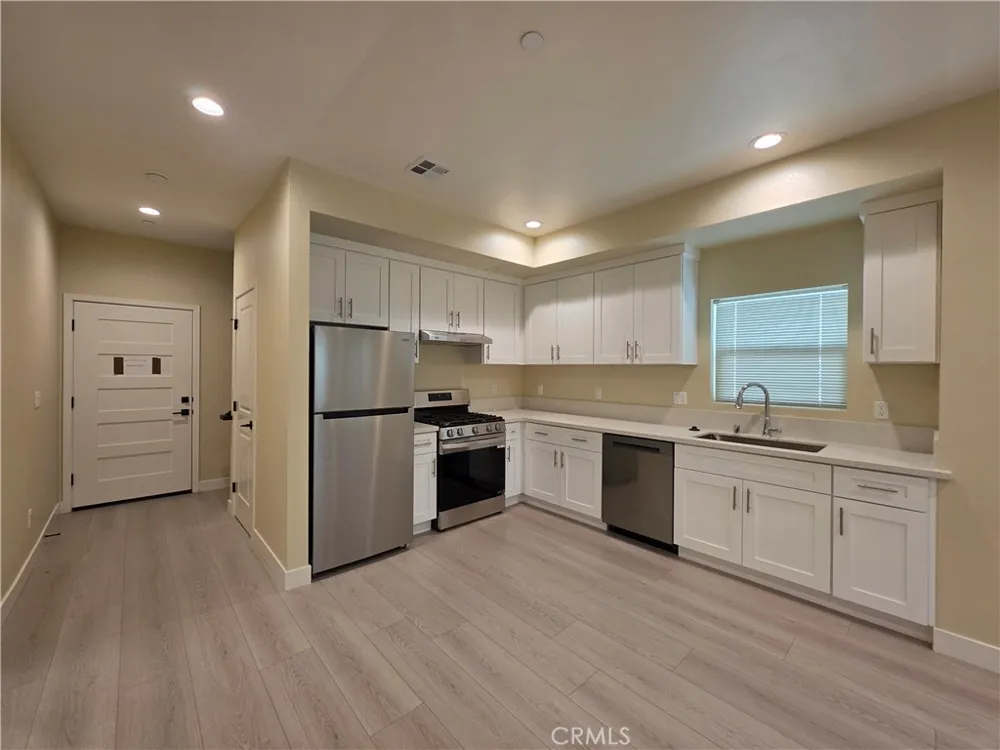 650 Grand Avenue W Pomona, CA 91766
