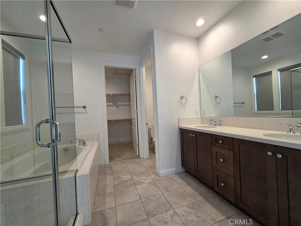20640 W Chestnut Porter Ranch, CA 91326