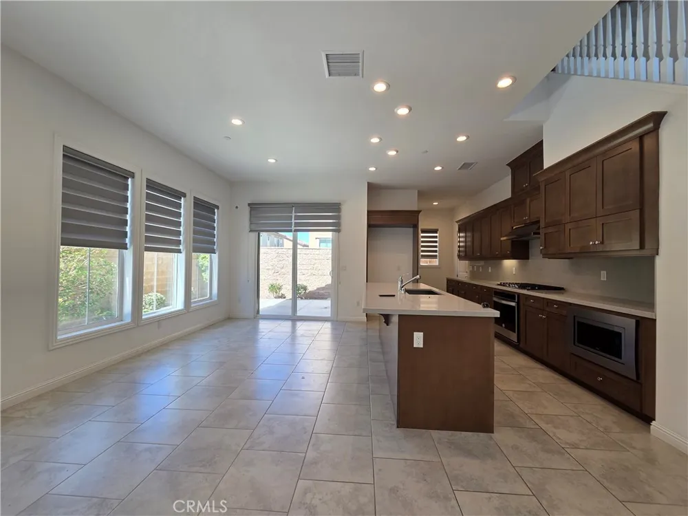 20640 W Chestnut Porter Ranch, CA 91326