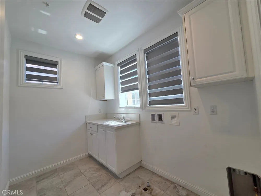 20640 W Chestnut Porter Ranch, CA 91326