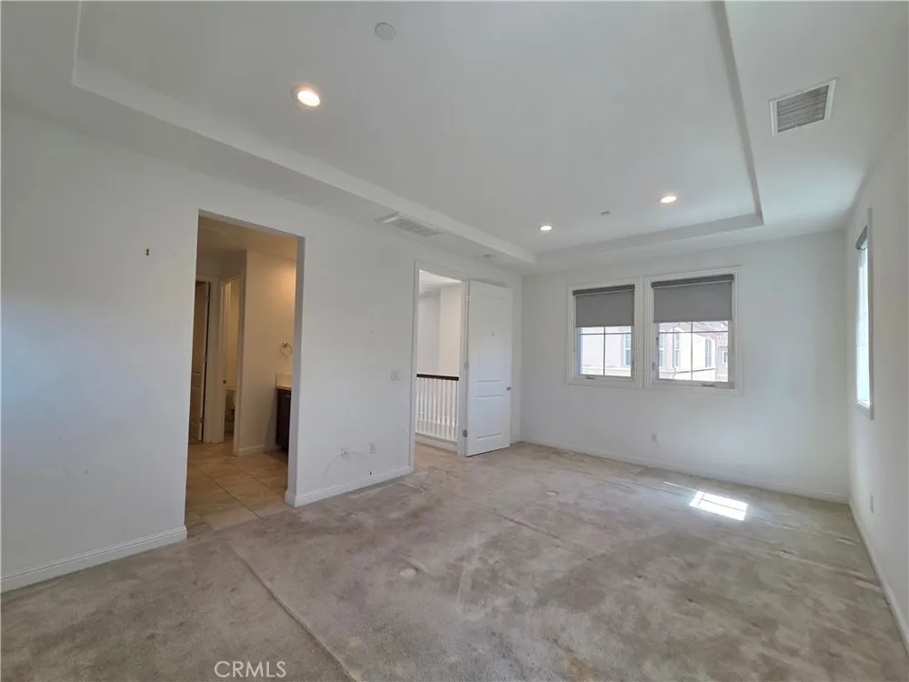 20640 W Chestnut Porter Ranch, CA 91326