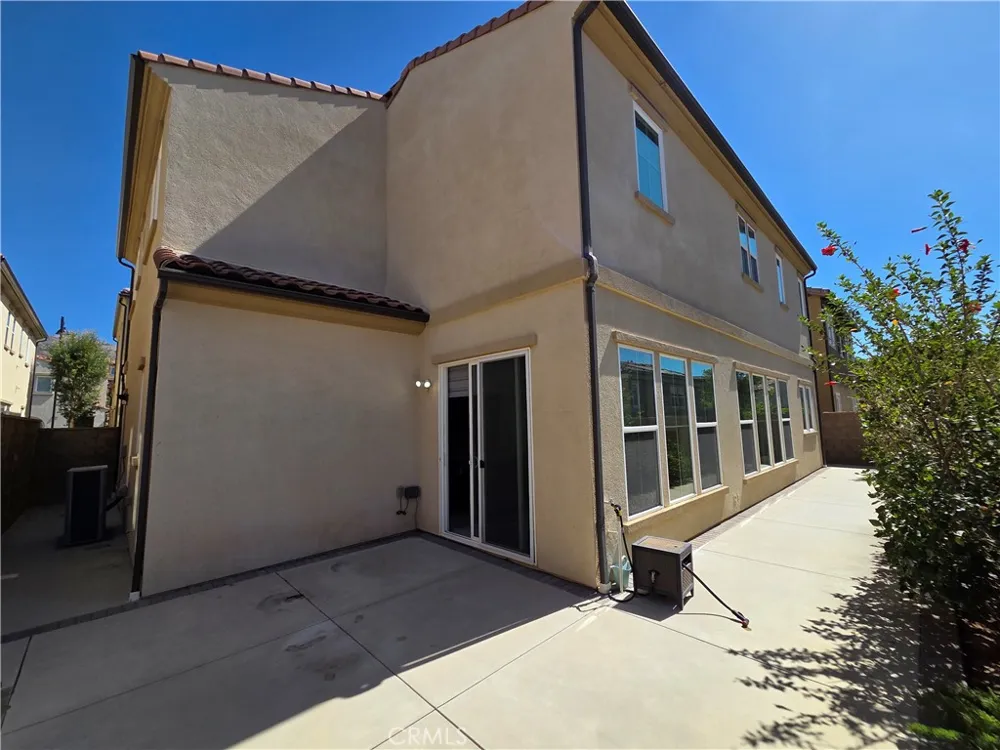 20640 W Chestnut Porter Ranch, CA 91326