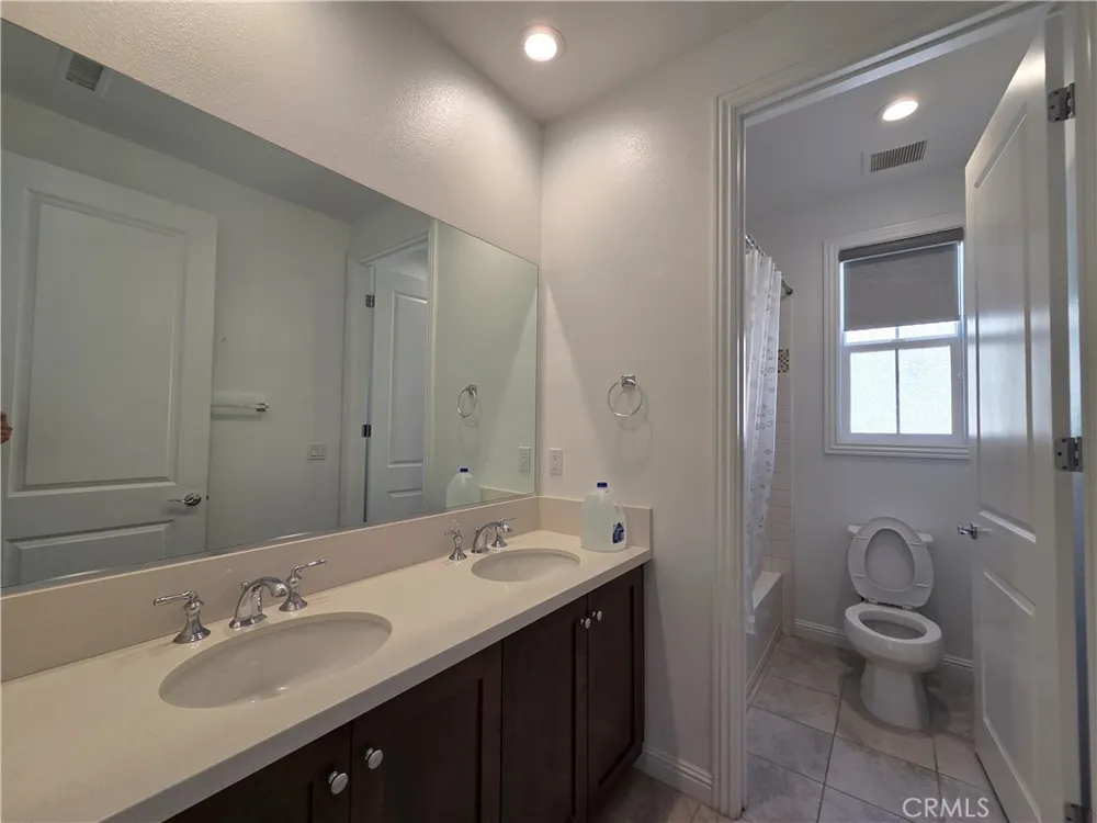 20640 W Chestnut Porter Ranch, CA 91326