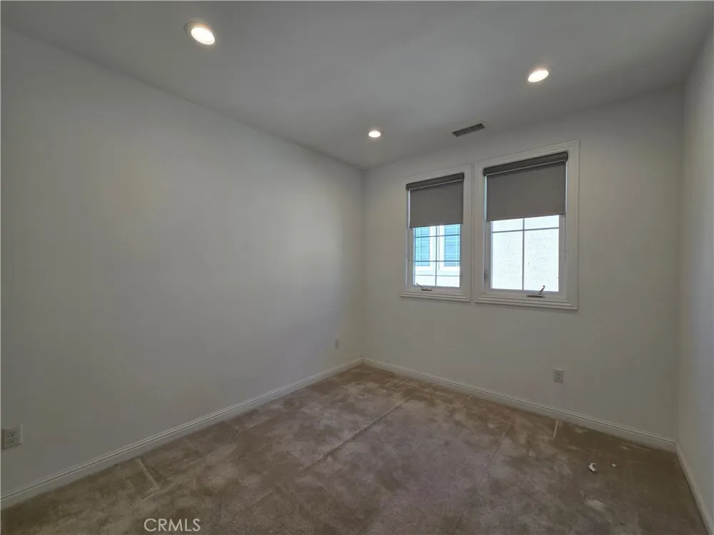 20640 W Chestnut Porter Ranch, CA 91326