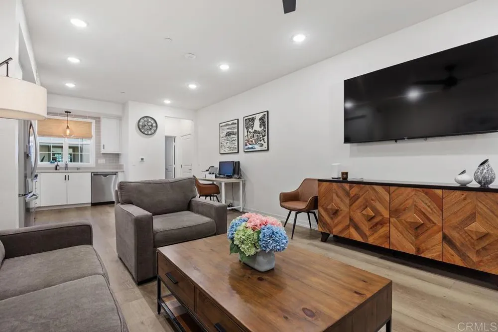 819 Blackstone Drive San Marcos, CA 92078