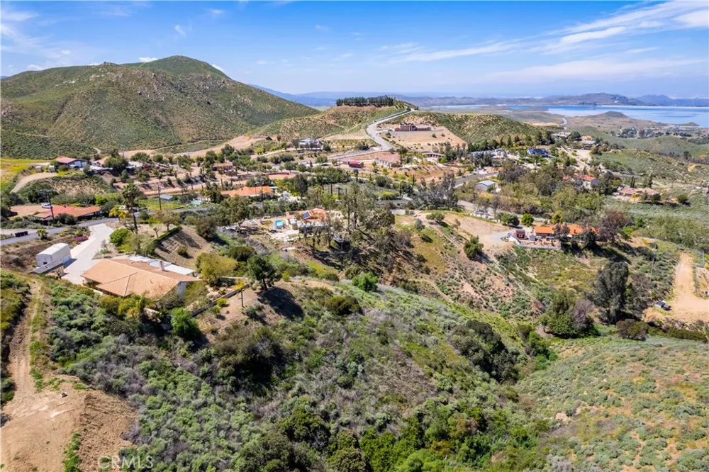 21798 Ridgedale Drive Lake Mathews, CA 92570