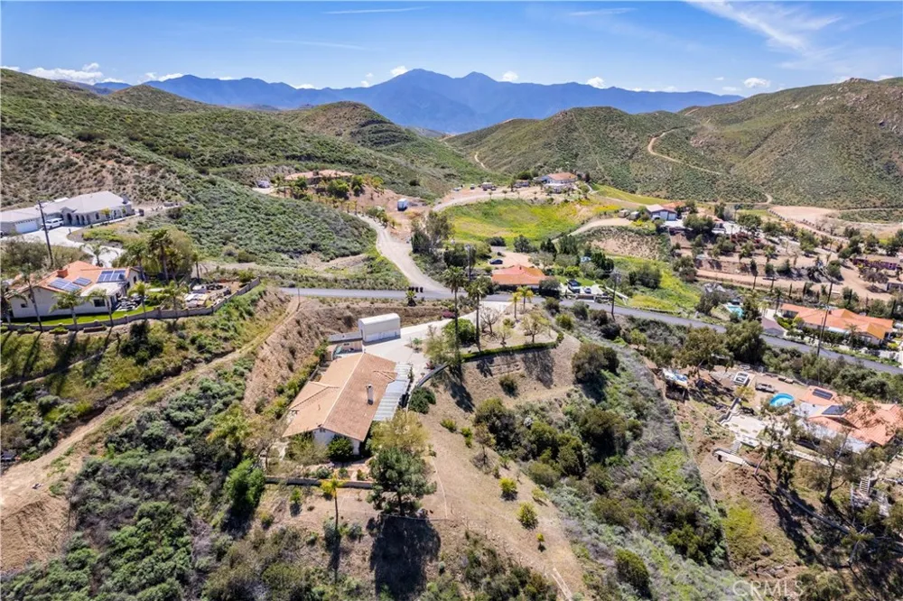 21798 Ridgedale Drive Lake Mathews, CA 92570