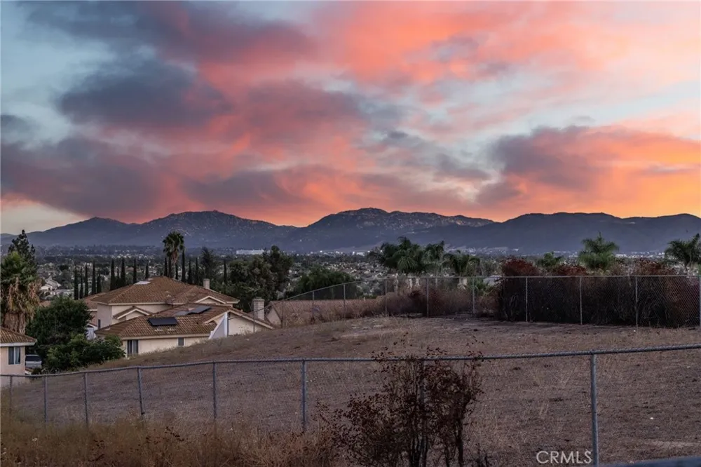 25560 Timbertree Court Murrieta, CA 92563