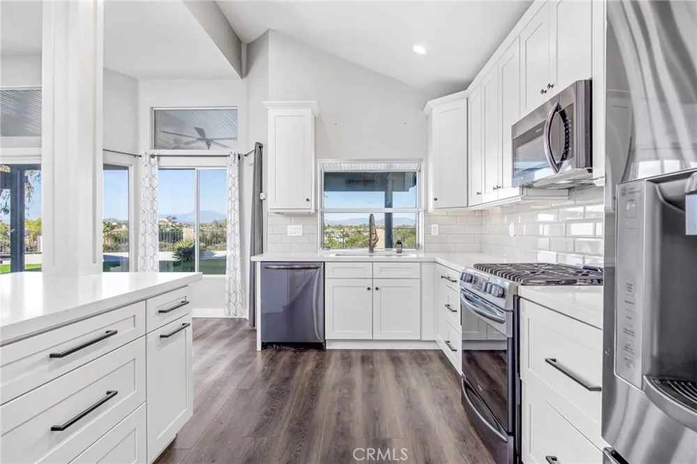 25560 Timbertree Court Murrieta, CA 92563