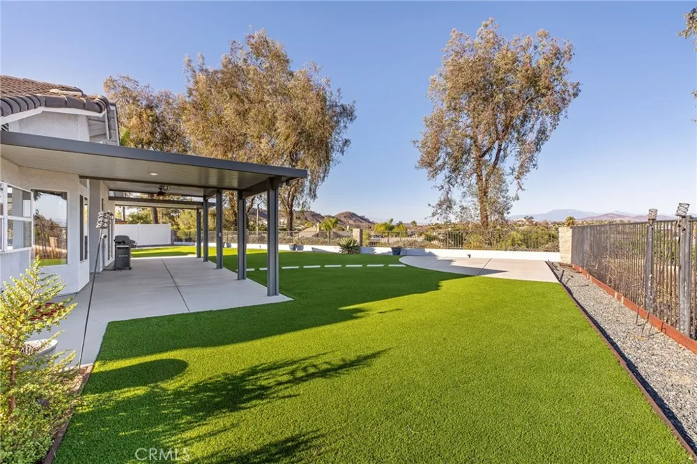 25560 Timbertree Court Murrieta, CA 92563