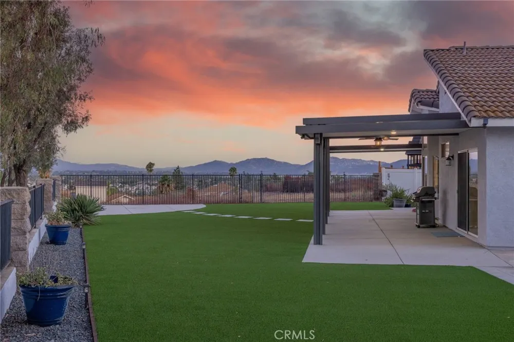25560 Timbertree Court Murrieta, CA 92563
