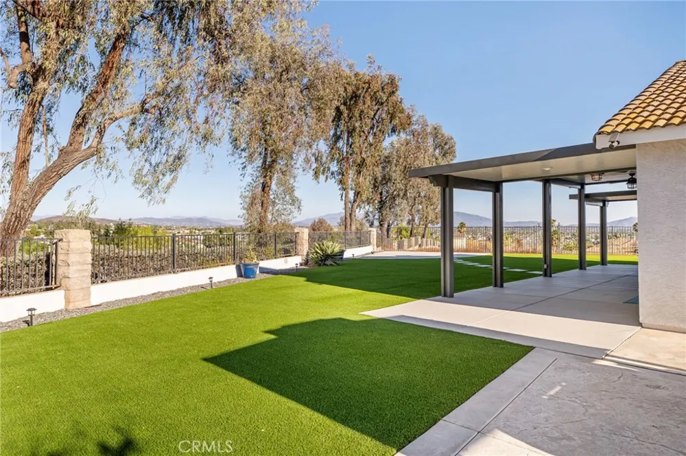 25560 Timbertree Court Murrieta, CA 92563