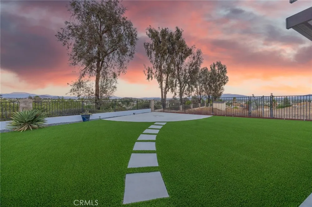 25560 Timbertree Court Murrieta, CA 92563