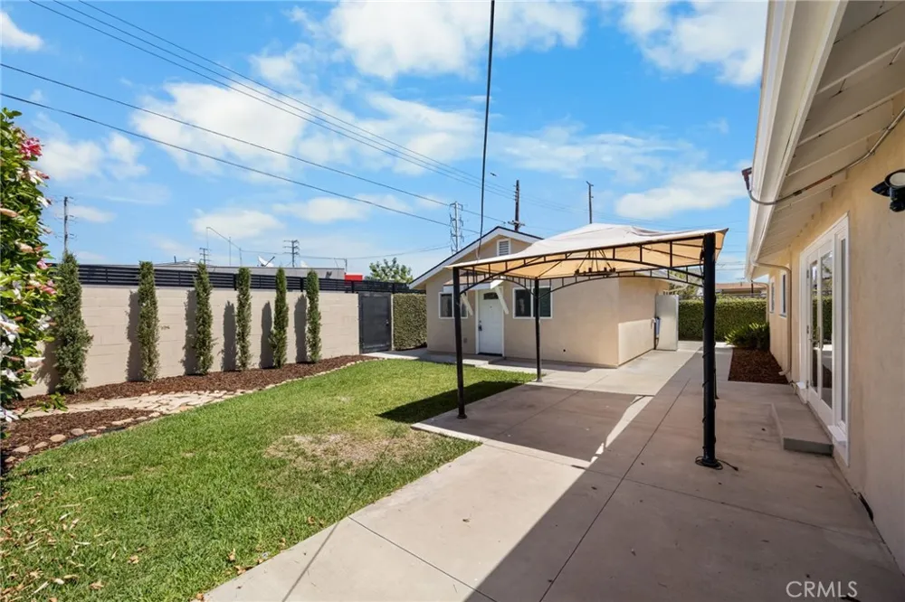831 E Hoover Orange, CA 92867