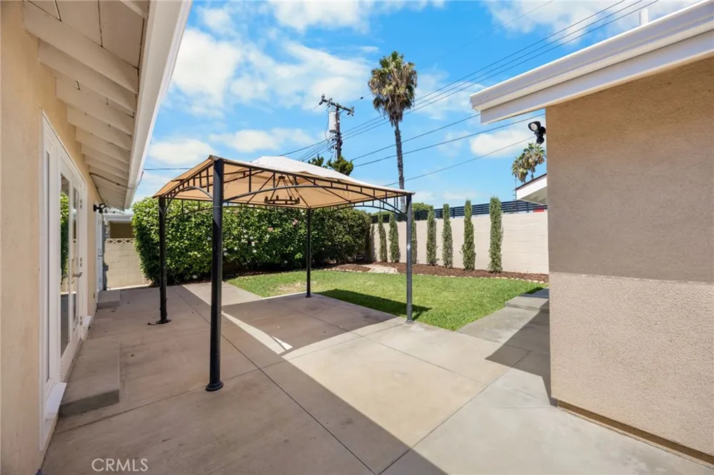 831 E Hoover Orange, CA 92867