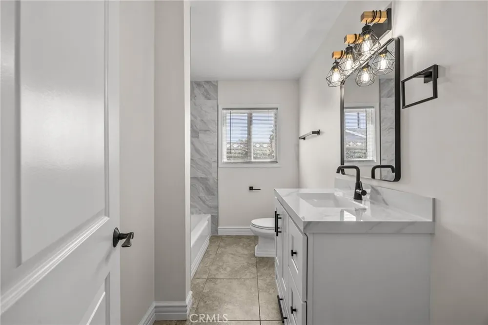 831 E Hoover Orange, CA 92867